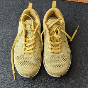 APL Techloom Pro Tennis Shoes size 7.5